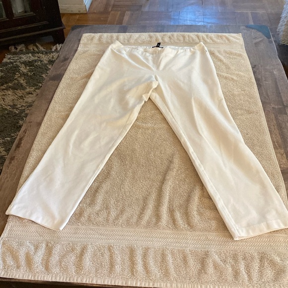 Eileen Fisher white washable stretch crepe fabulous pants from Neiman’s. - Picture 4 of 11